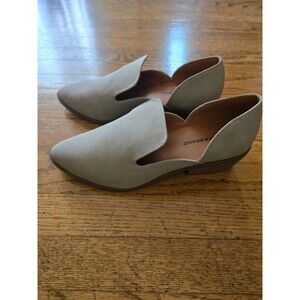 Lucky Brand Womens Size 7.5M Taupe Faux Leather Slip On Loafers